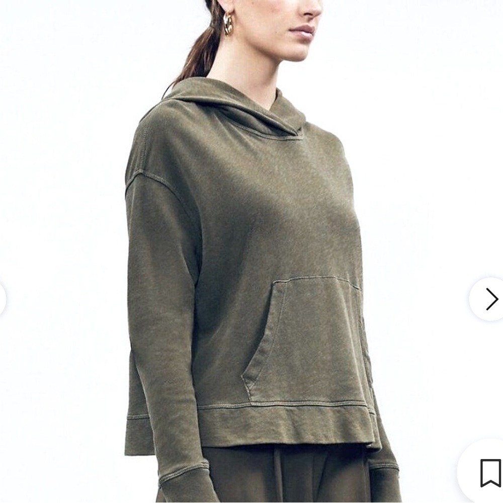 James Peres Relaxed Crop Hoodie in Army Green